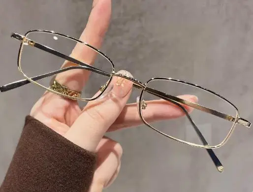 онлайн-примерка очков с ИИ от WeShop AI