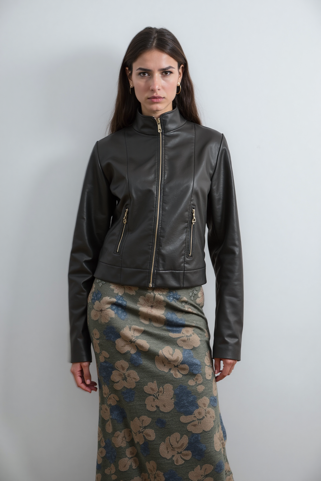 Location - Minimalist studio backdrop