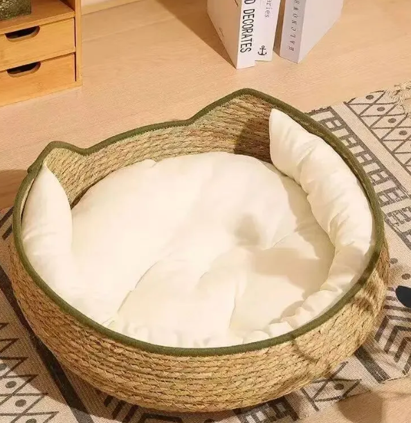 Empty woven pet bed shown in the original product image