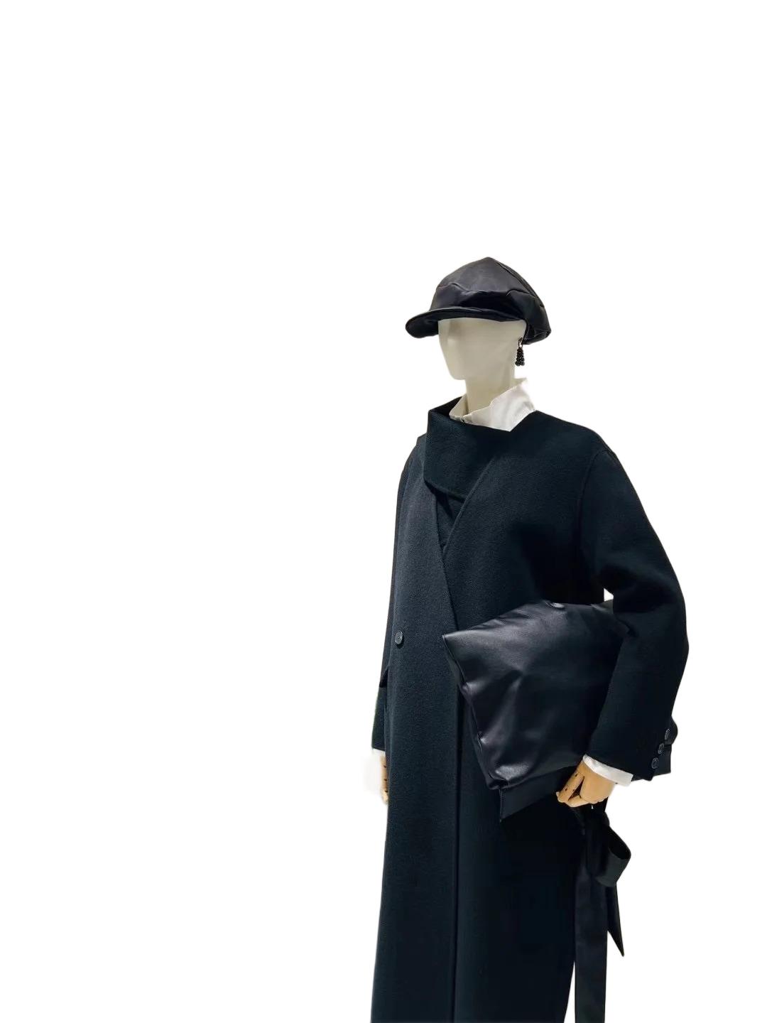 Smooth alpha matte result with natural edge transitions by WeShop AI