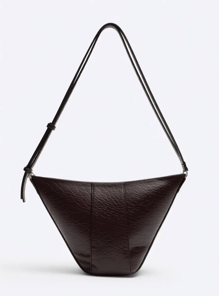 ai handbags generator by weshop ai