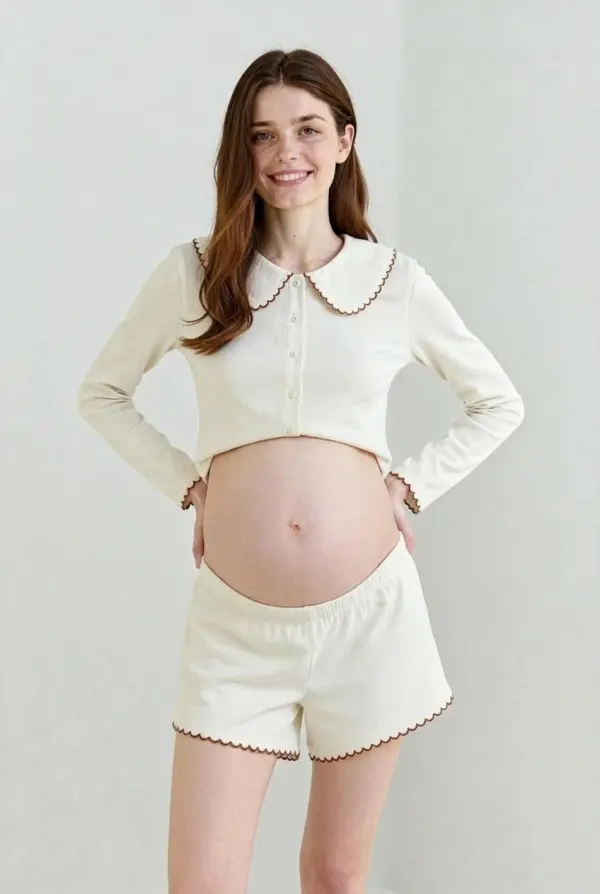 WeShop AI द्वारा ऑनलाइन फोटो में AI पोज़ बदलें