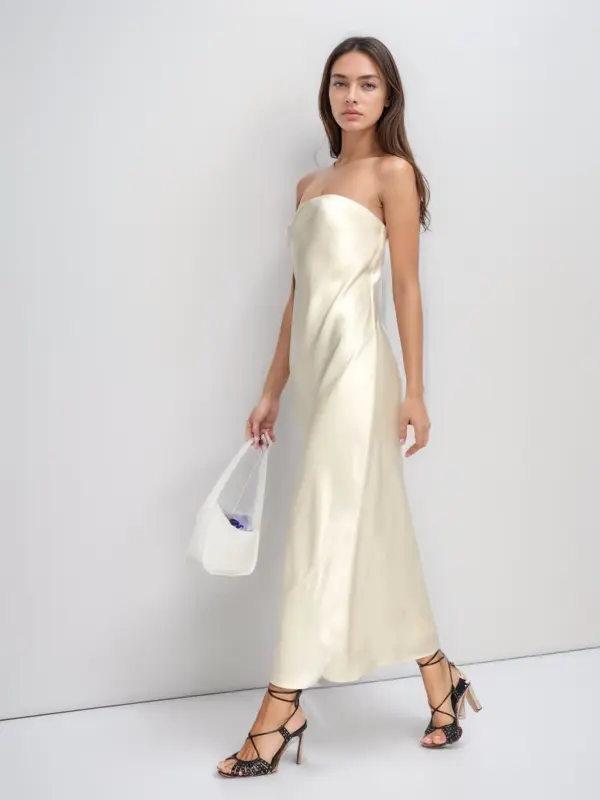 ai satin dress Gemini AI Satin Dress Prompt