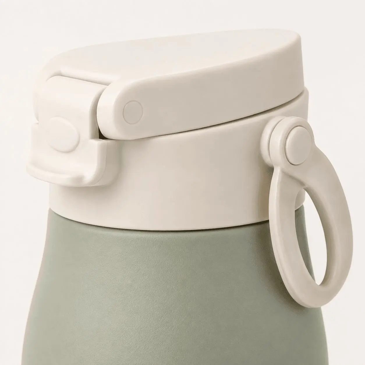 Close-up Shopify product image of the bottle lid and carry loop