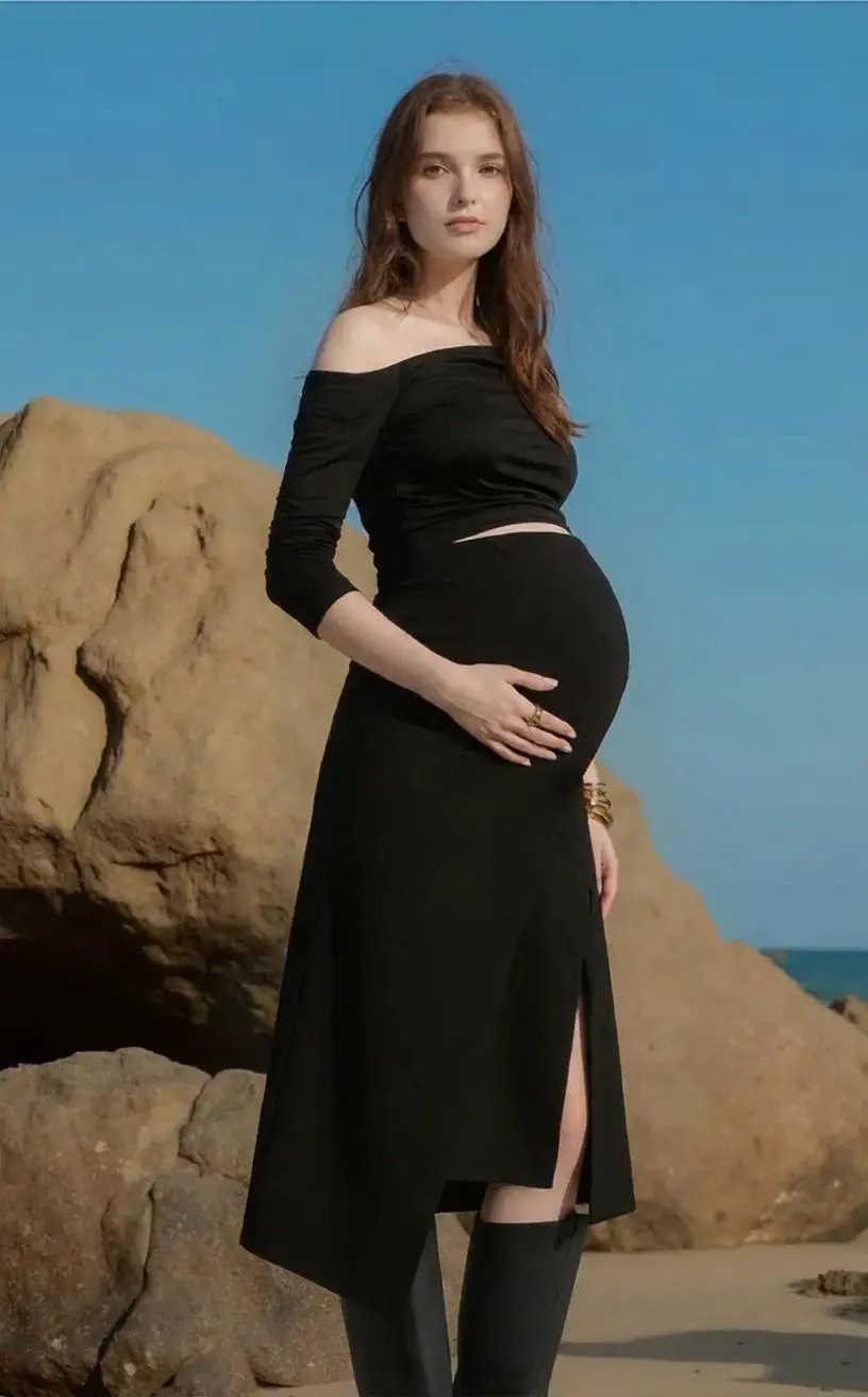 pregnant-ai by weshop ai