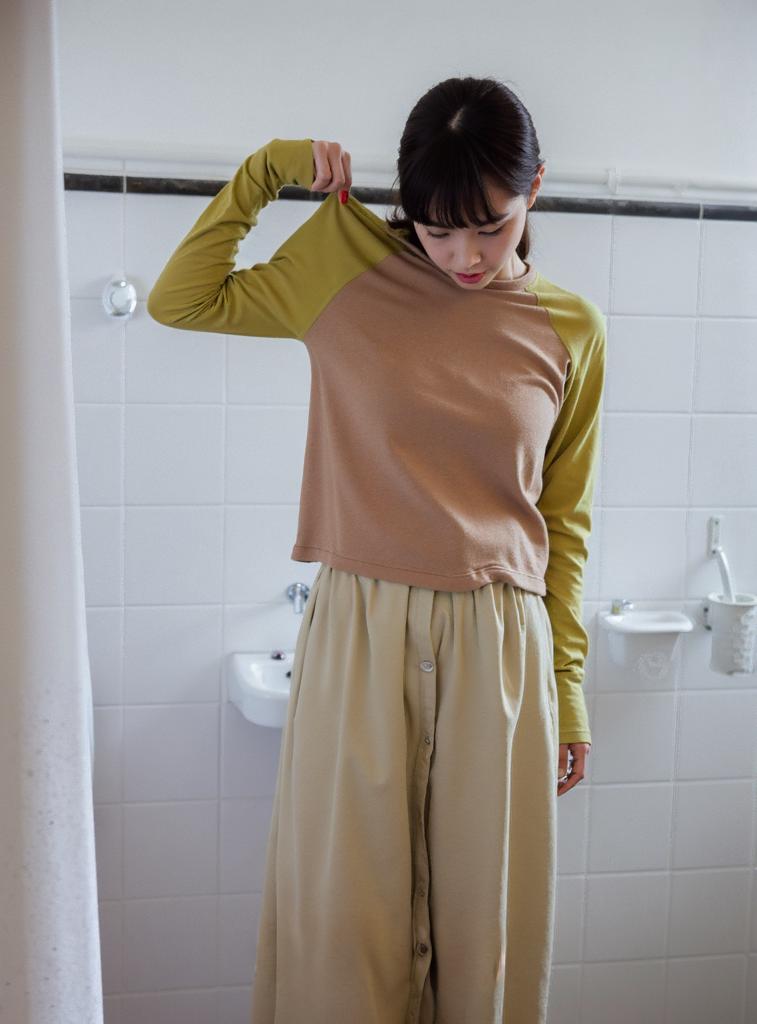 Clean photo before AI processing by WeShop AI