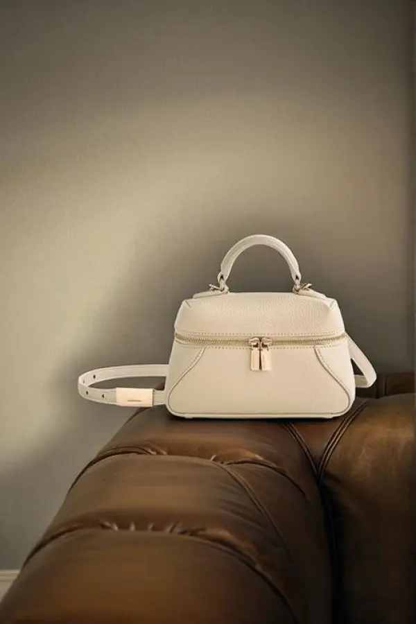 aiproduct by weshop ai