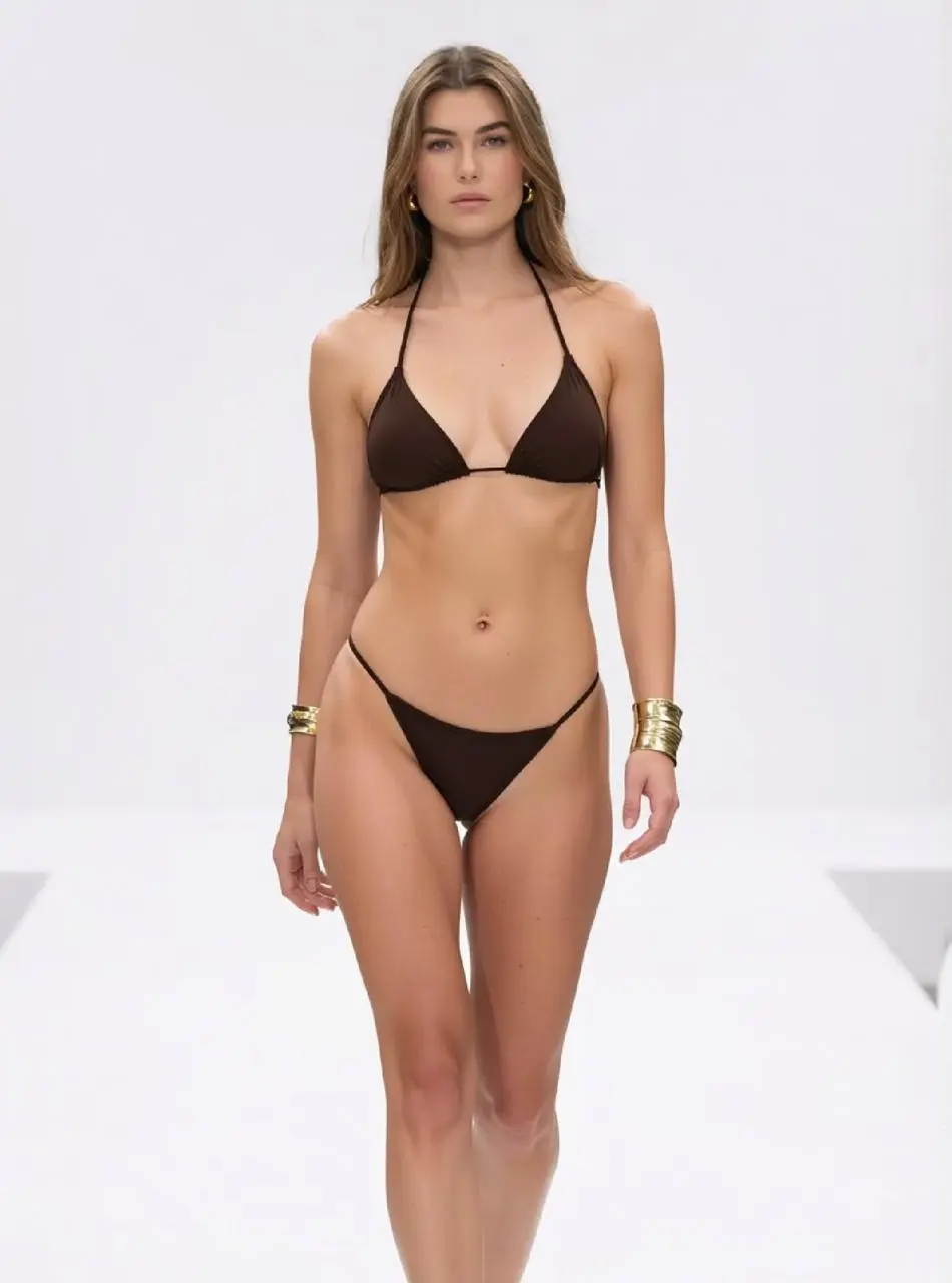 fotos de concurso de biquíni por WeShop AI