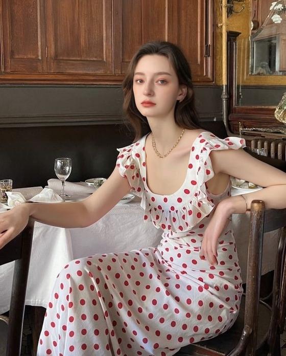 Location - Vintage dining room