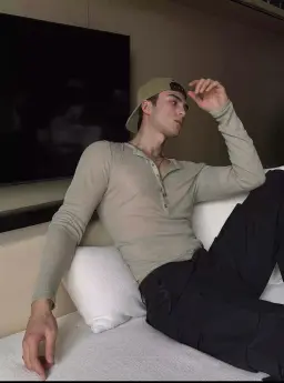 ai dress changer by weshop ai