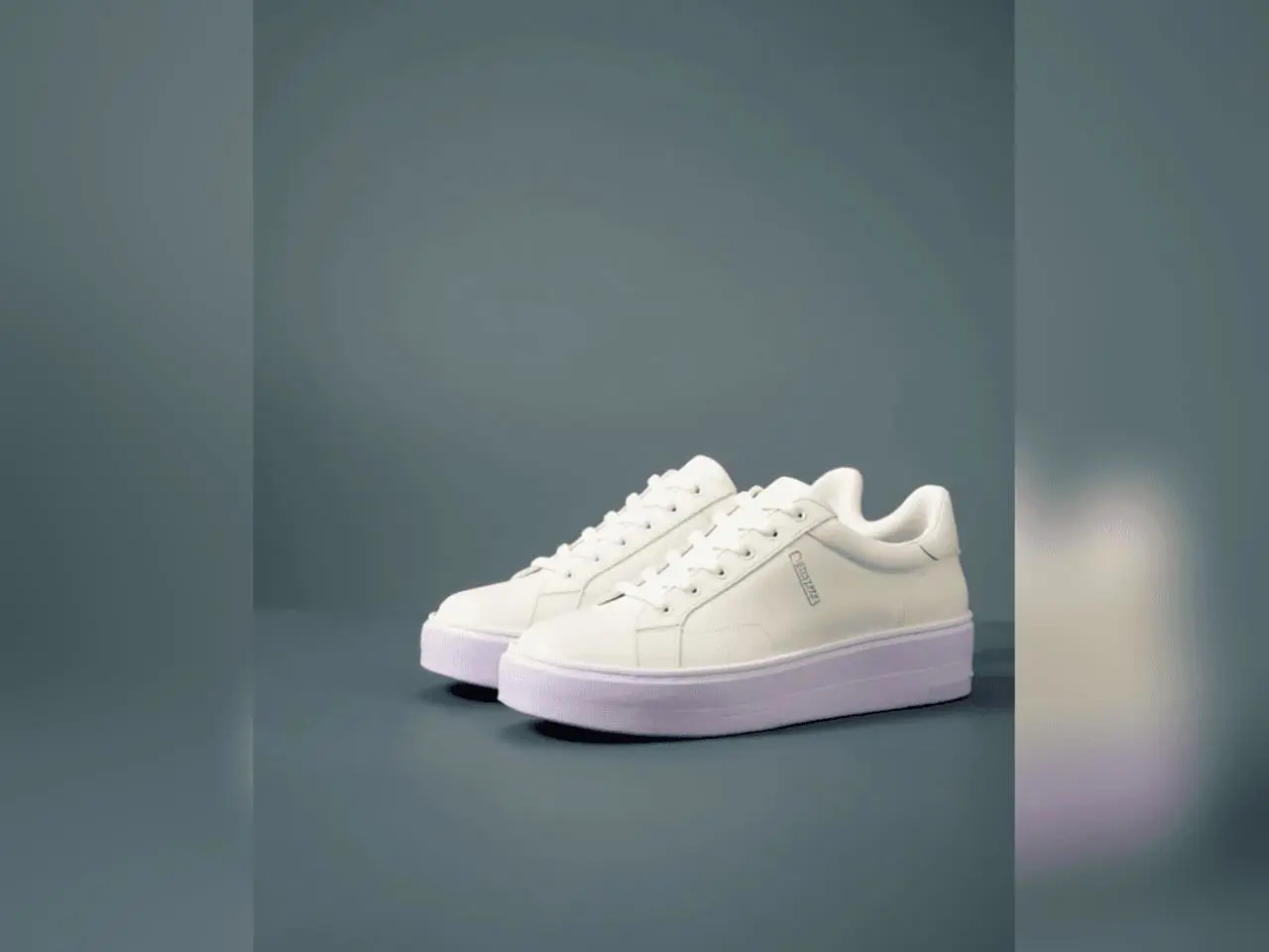 Sulphur 2 video example created with WeShop AI
